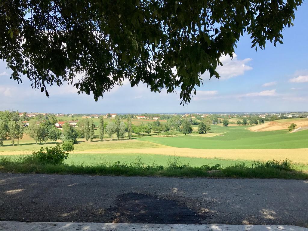 Cascina Manu Bed and Breakfast Rosignano Monferrato Buitenkant foto